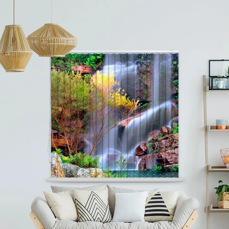 Lamellenvorhang Motiv "Wasserfall im Wald"