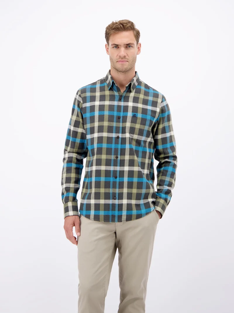 BUTTON DOWN