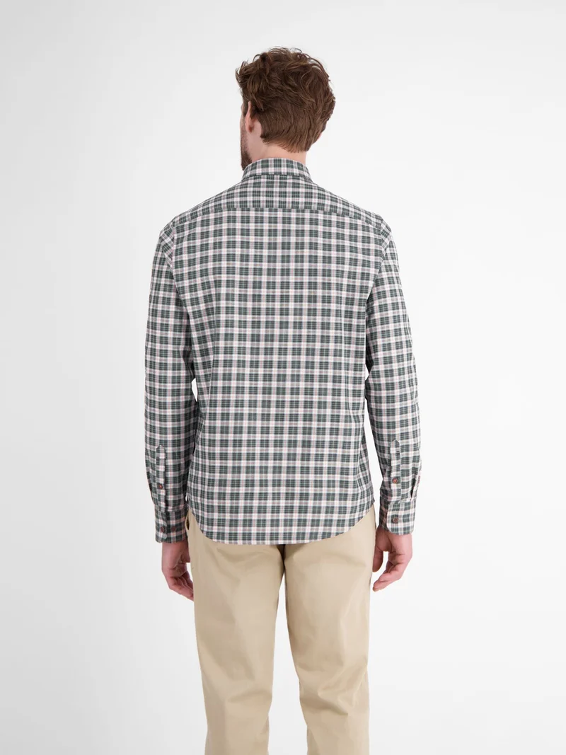 BUTTON DOWN
