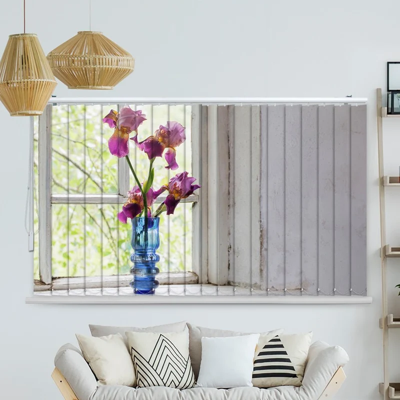 Lamellenvorhang Motiv "Iris Vase Fenster"