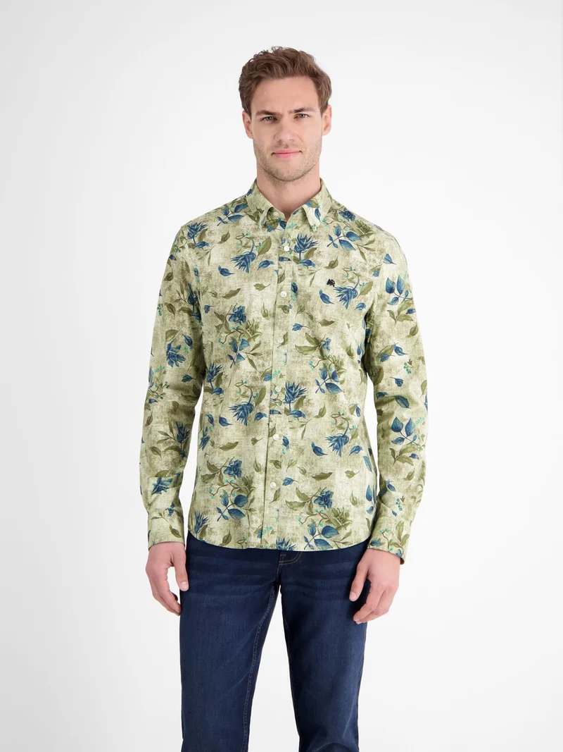BUTTON DOWN